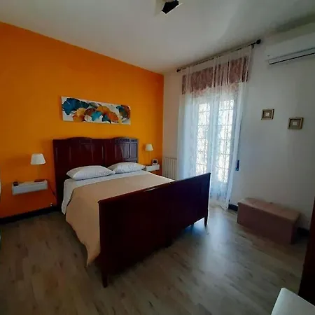 Lapilli Holidays Apartment San Giovanni La Punta