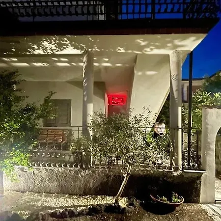 Lapilli Holidays San Giovanni la Punta