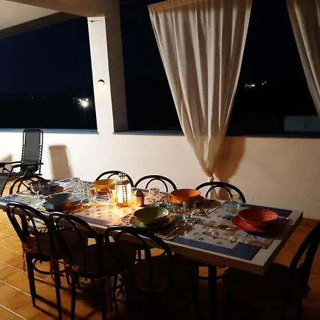 Lapilli Holidays
