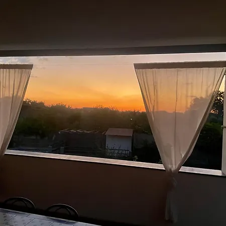 Lapilli Holidays Apartment San Giovanni La Punta